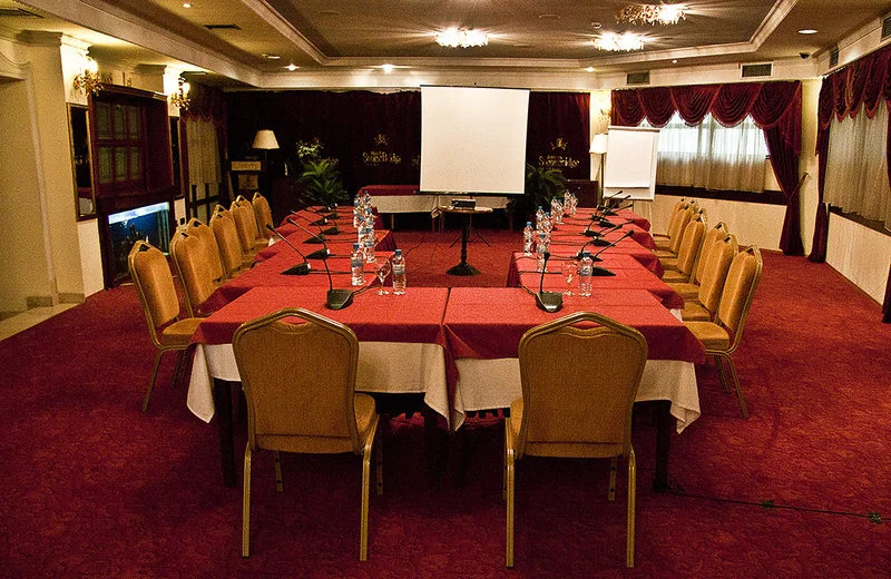 Stone Bridge Hotel