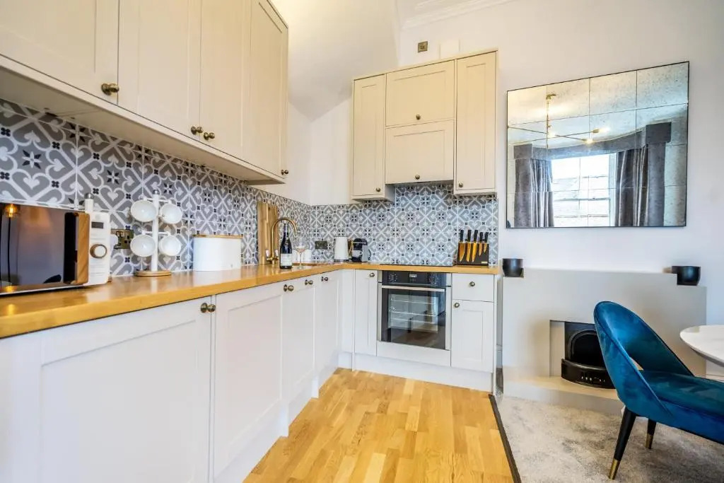 5 Rowntree House