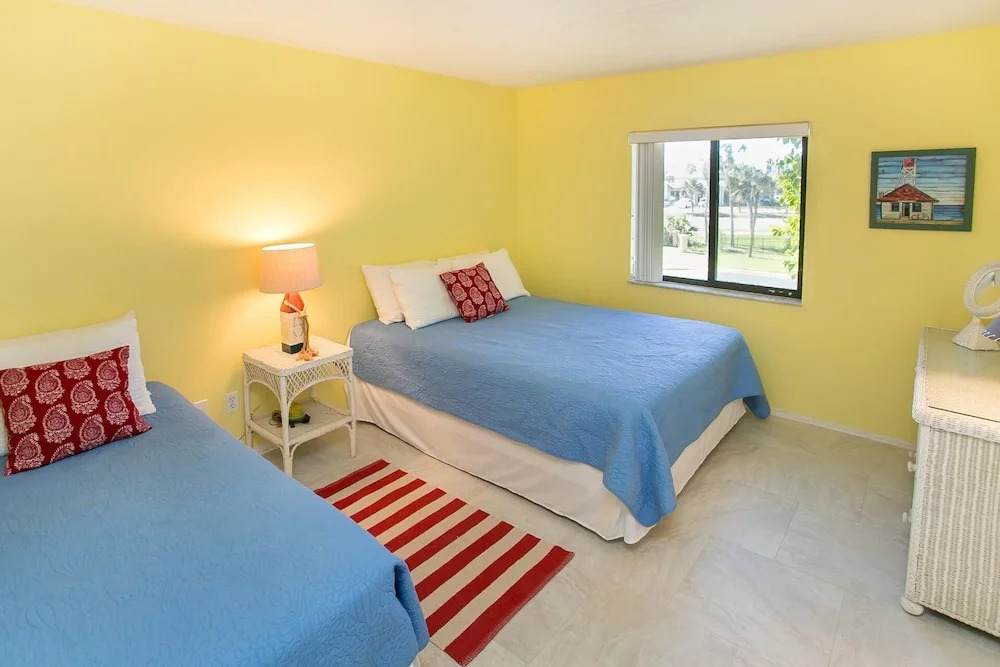 SEA Haven 318 [2/2] Free Activities! & Oceanview Wifi Pool