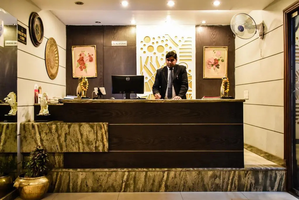 Hotel Empire Regency