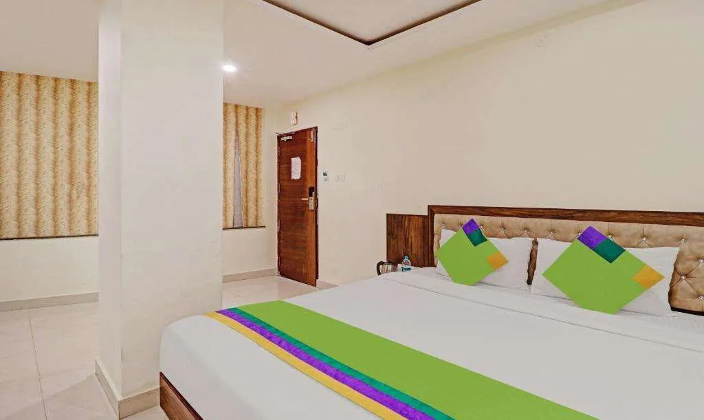 Treebo Krishnam Boutique