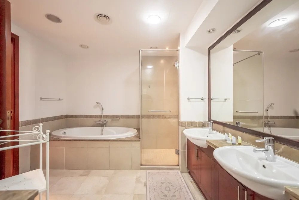 Stylish Urban 1BR Gem in Fairmont-90AB2