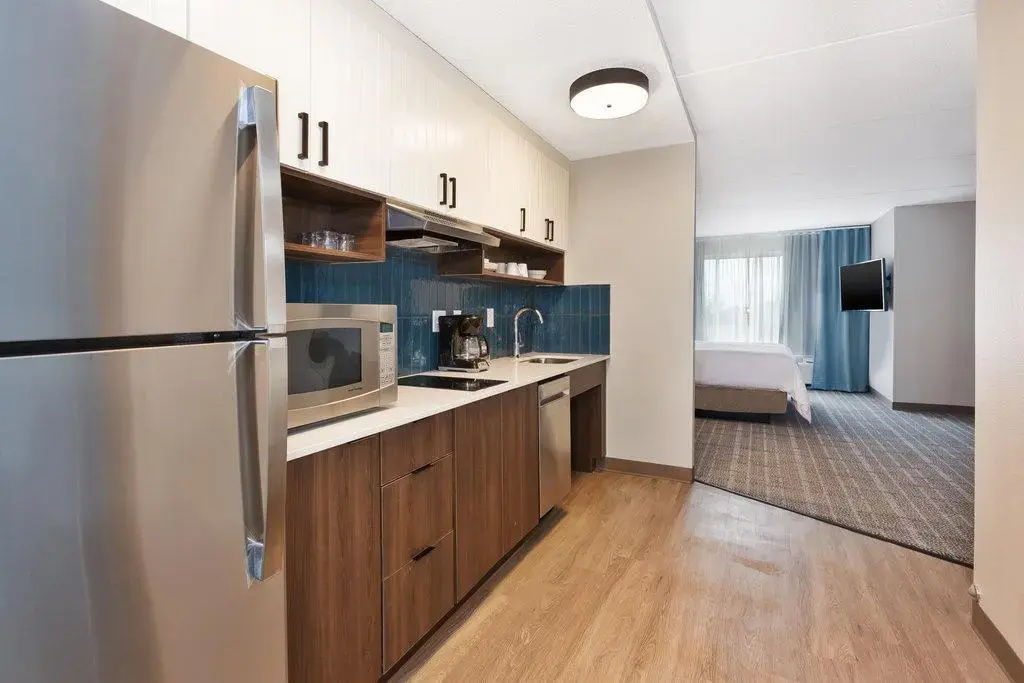 Staybridge Suites Pittsburgh Airport by IHG