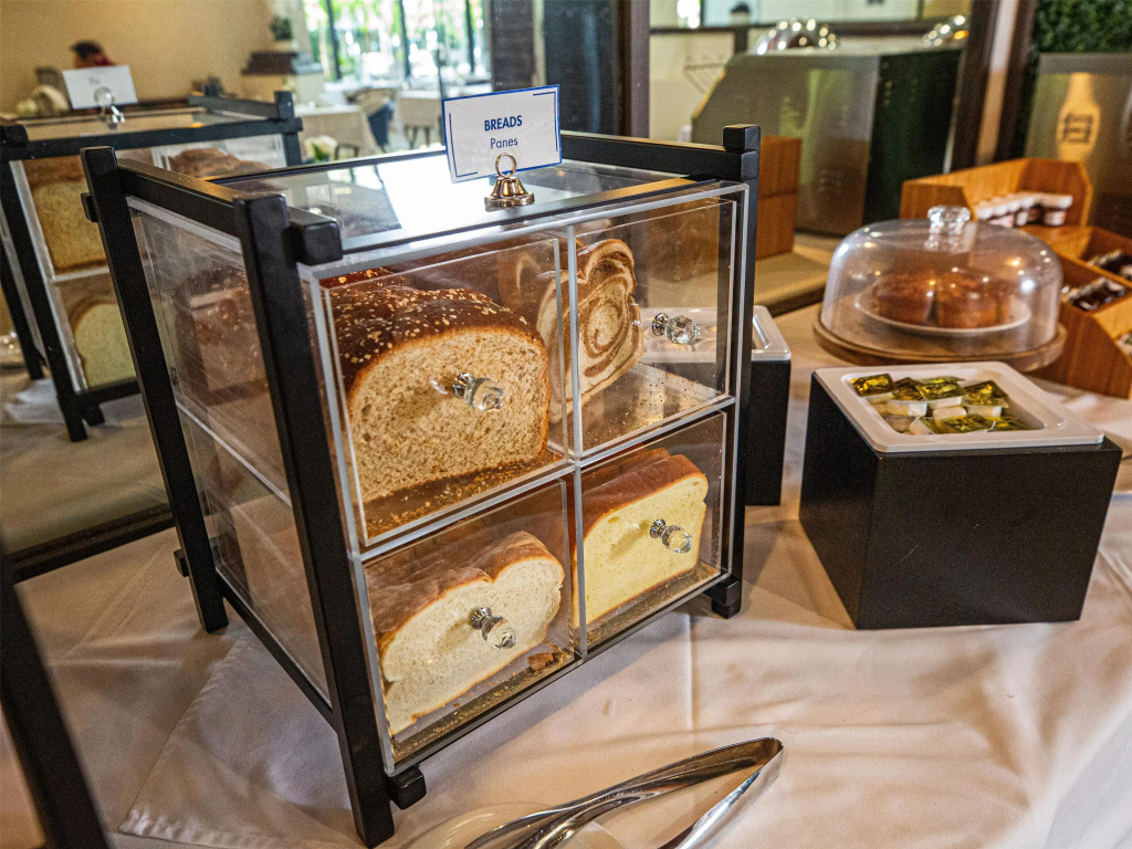 Regency Miami Airport by Sonesta