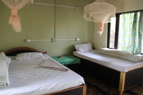 Bardia Riverside View Park Resort - FR and EN speaking