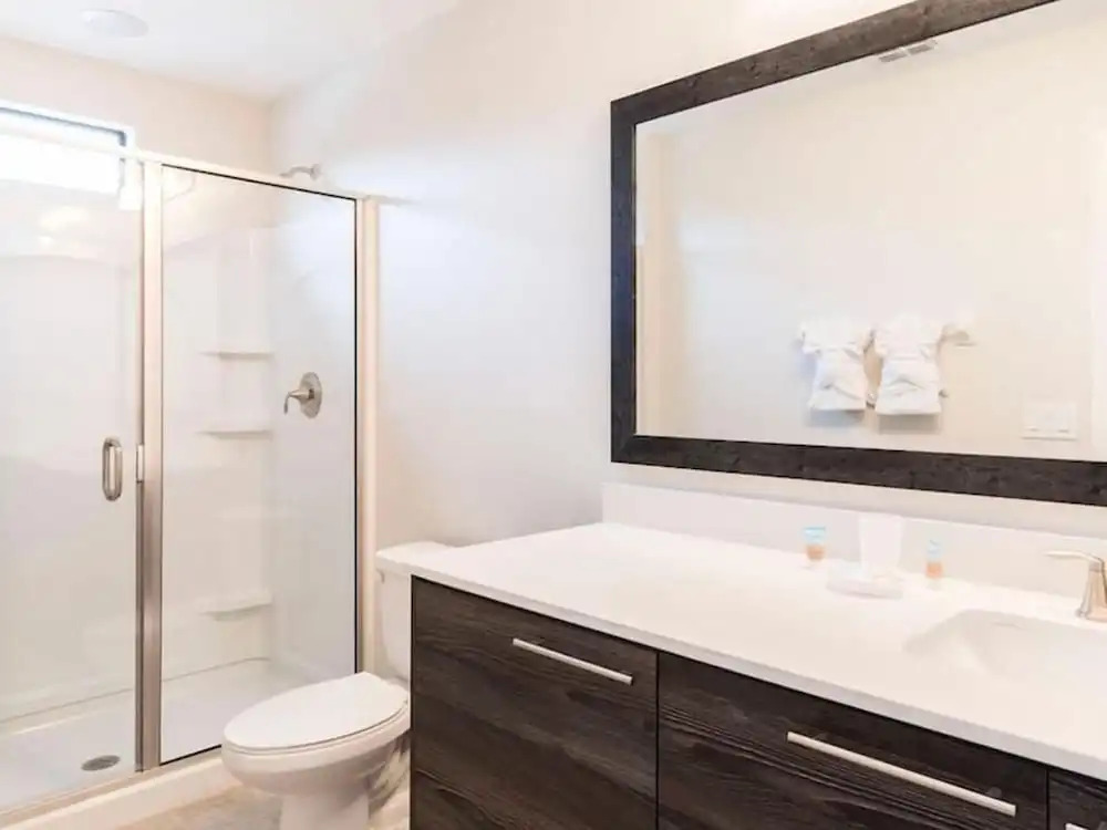 Lovely 2 Bed 2 Bath Town Home-2sltth1 2 Bedroom Townhouse by RedAwning
