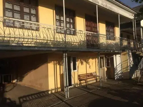 Guest House Rustavieli 240