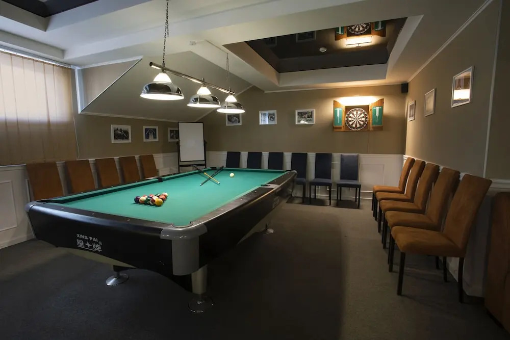 Apart Hotel West