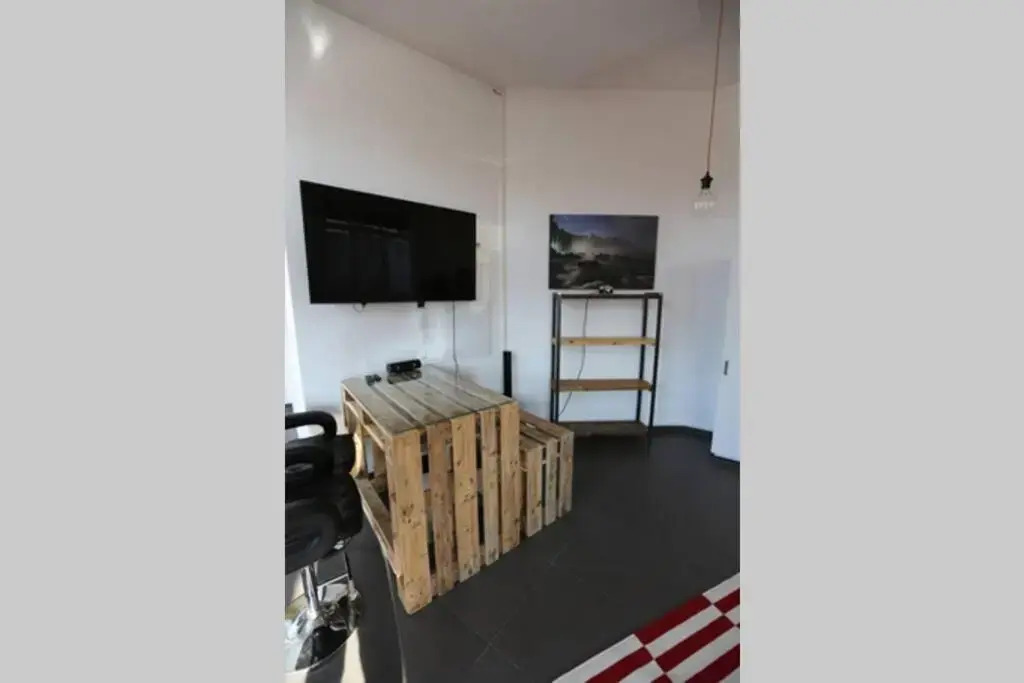 Luftiges Upcycling Studio im EG - Zentral