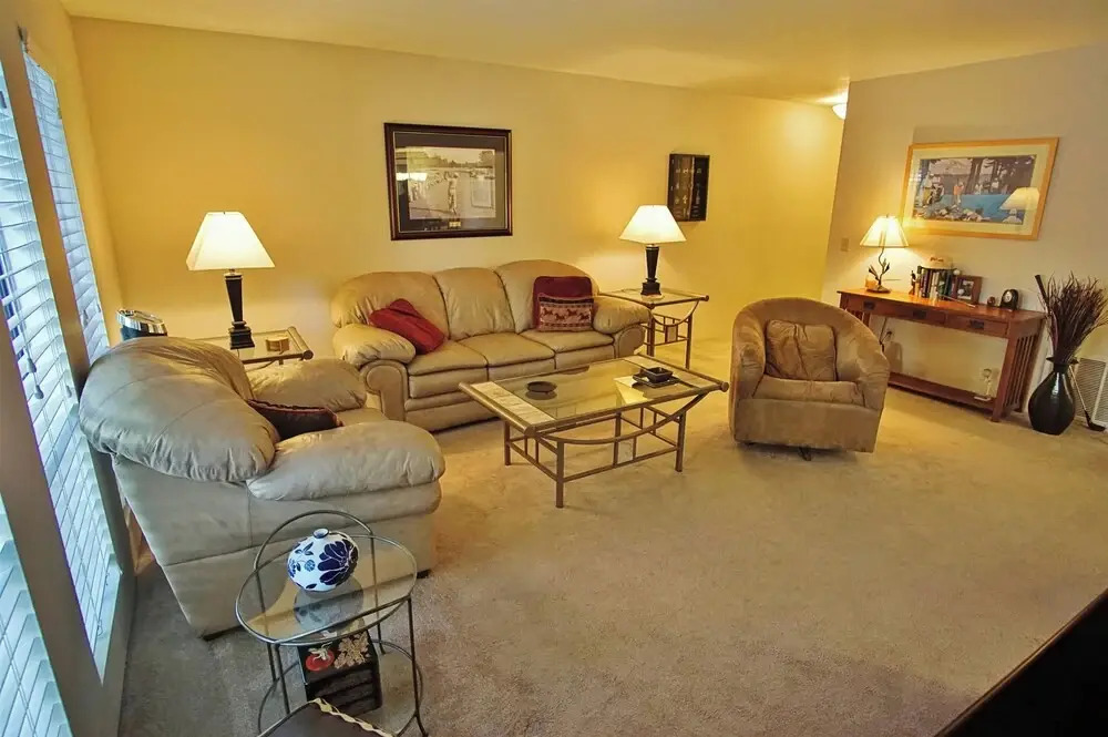 Walk to Fashion Park! Phoenix Abode w/ Pool Access