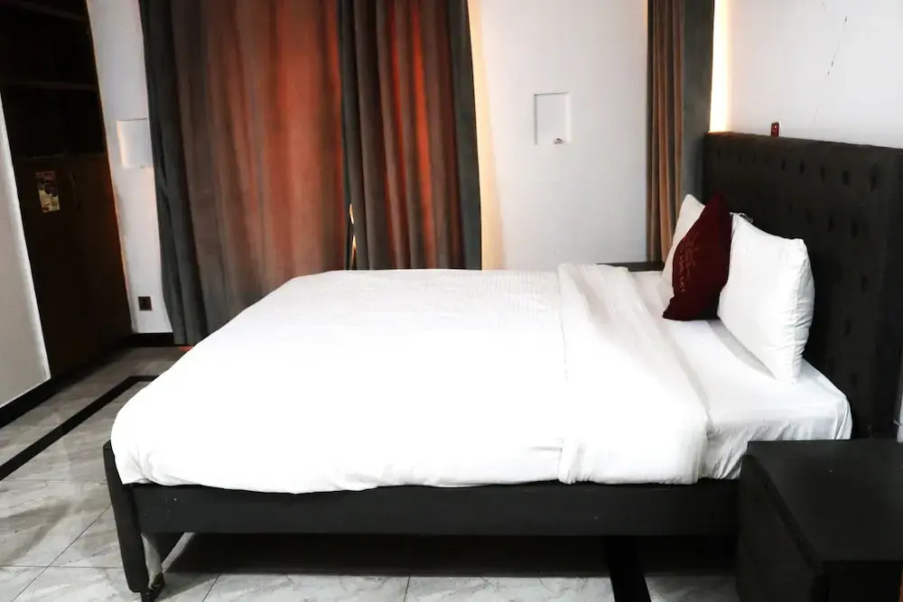Aqcha Hotel
