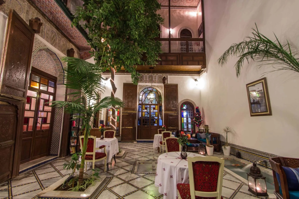 Riad Les Remparts De Fès