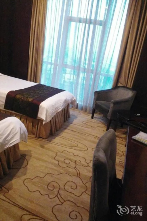 Xinyi Holiday Hotel