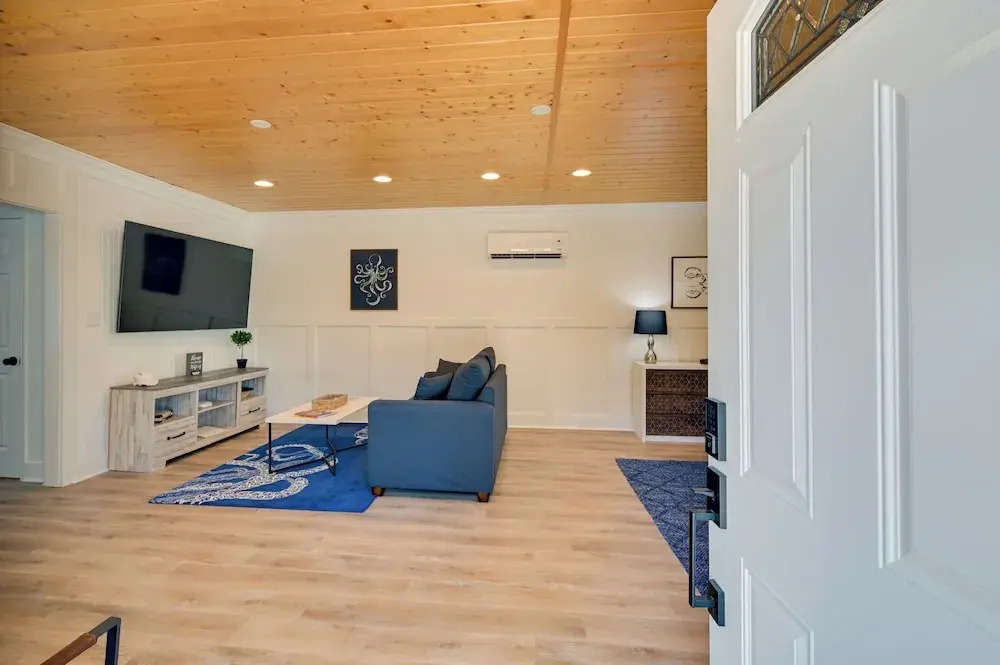Chic Studio Near Huntington Beach State Park