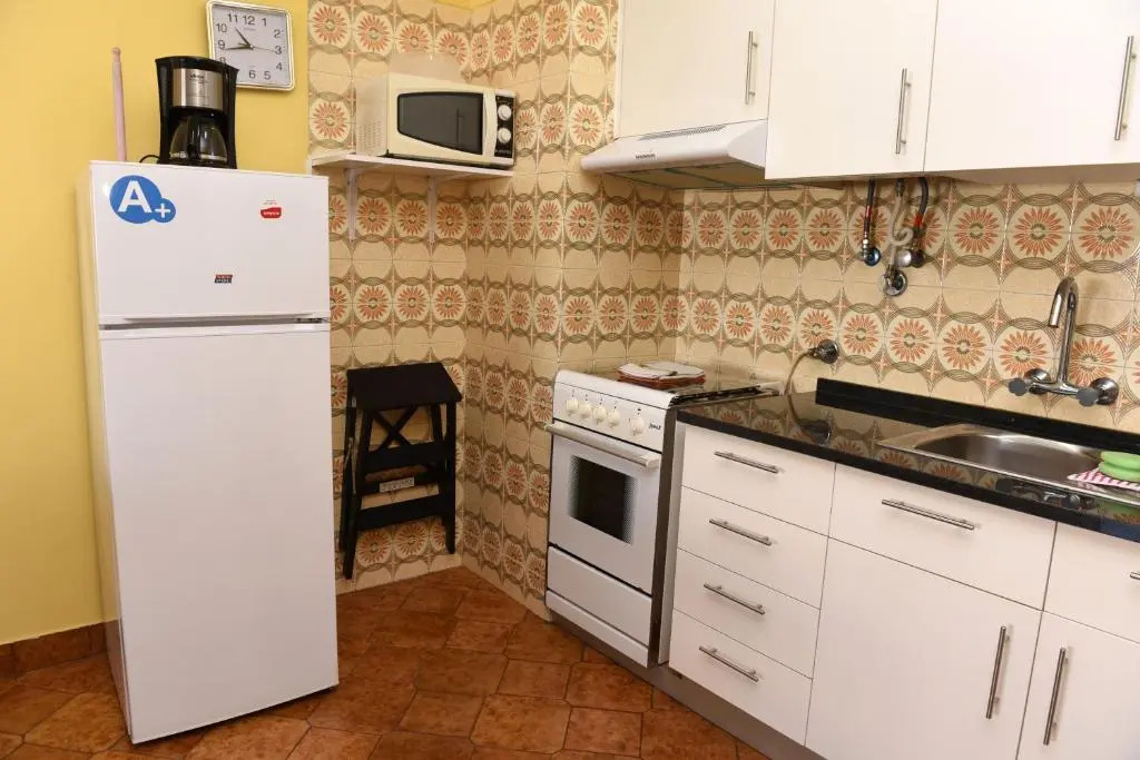 StayHub Quarteira Sea Breeze 2Min Walk to the Beach