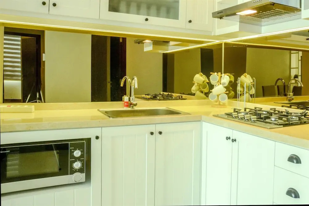 2 Bedrooms at Gallery West Apartment By Travelio