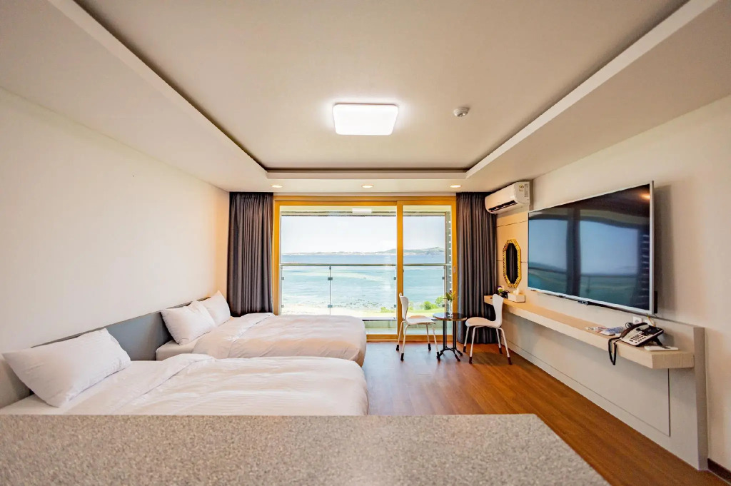 Jeju Arumdaun Resort