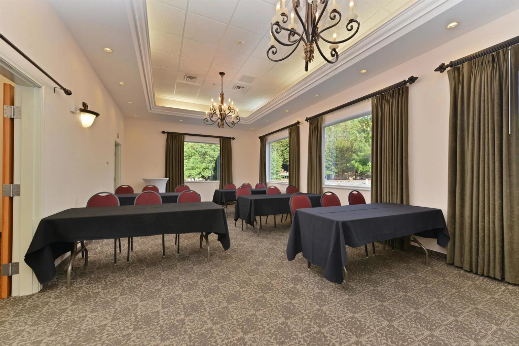 Best Western Lodge at Rivers Edge