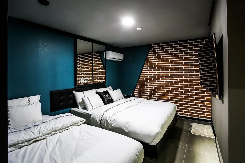 Seocheon Moonlight Night Hotel