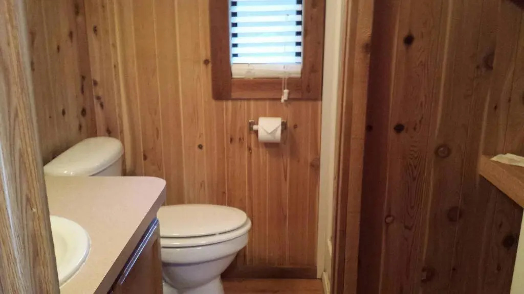 Snowflower Camping Resort Cabin 3