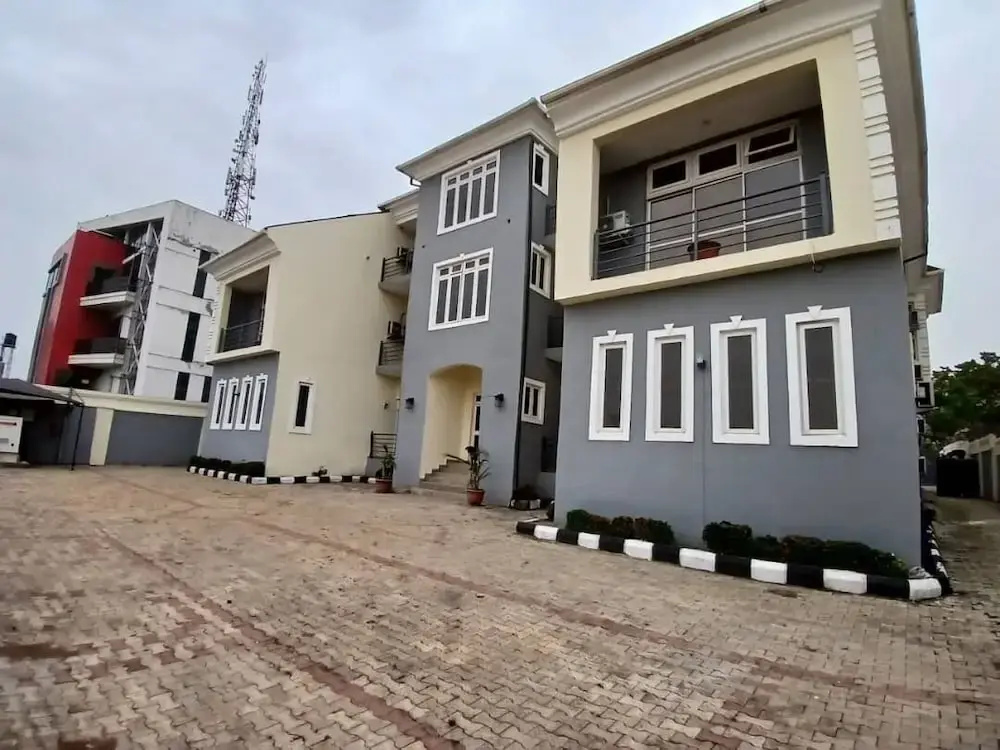 The hometown residences