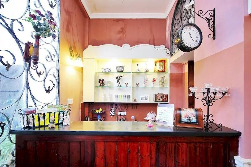 Alice Family Hotel