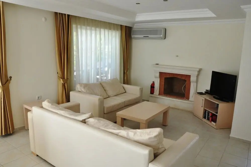 Gold Villa 6