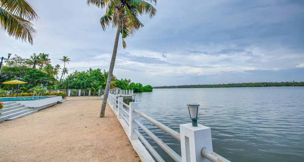 Palette Sealine Beach Resort by CheckIn Cherai, Kochi