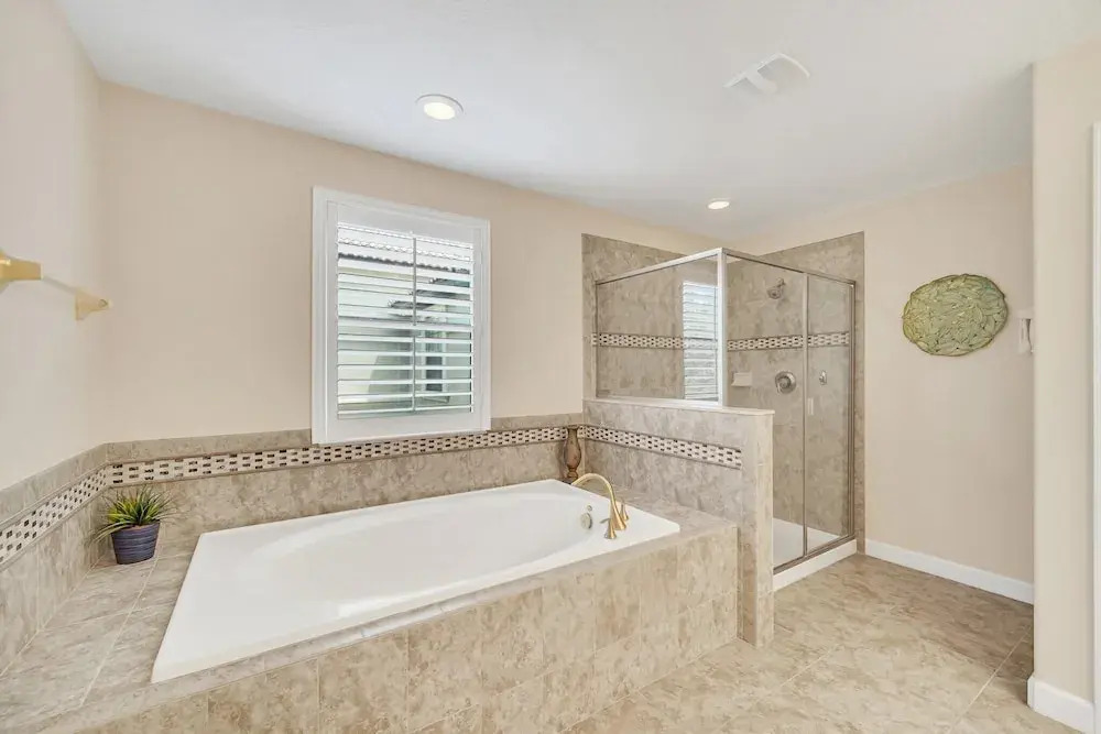 Pool W/private View! Harry Potter, Mickey Murals