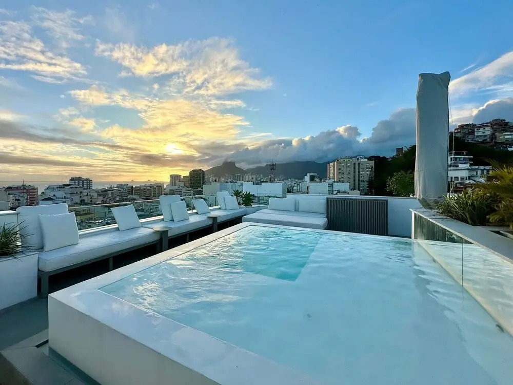 WhereInRio 4 suites luxury penthouse Ipanema