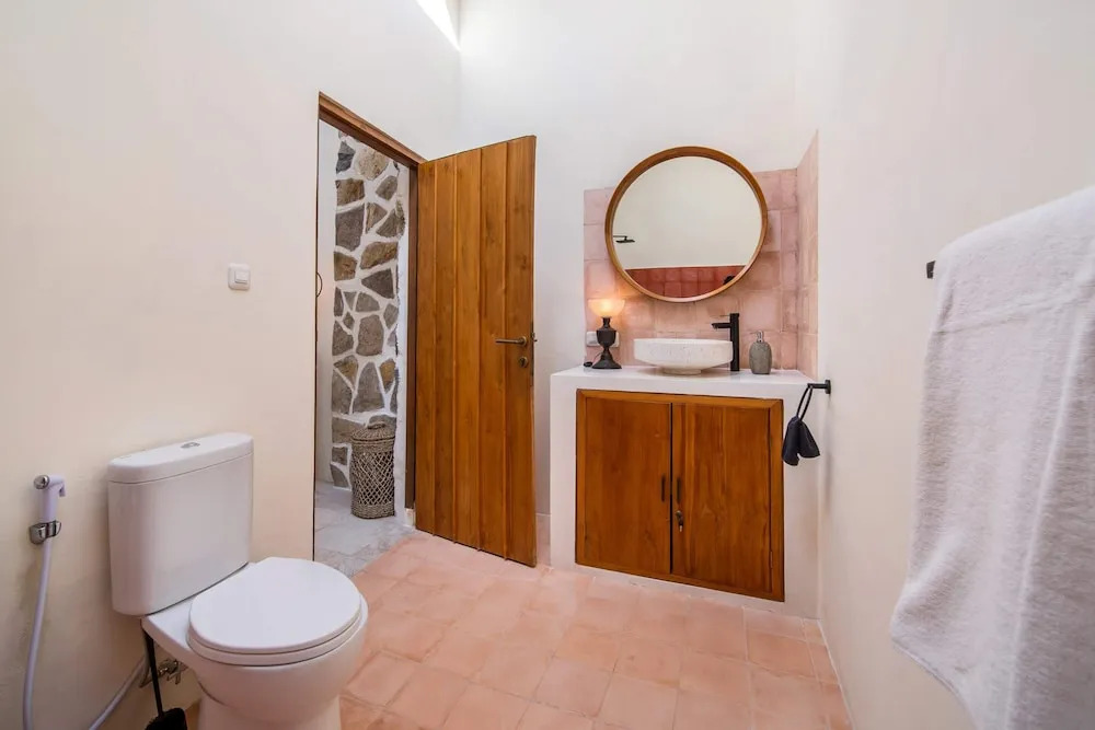 Comfortable 3BR Stylish Private Villa, Canggu