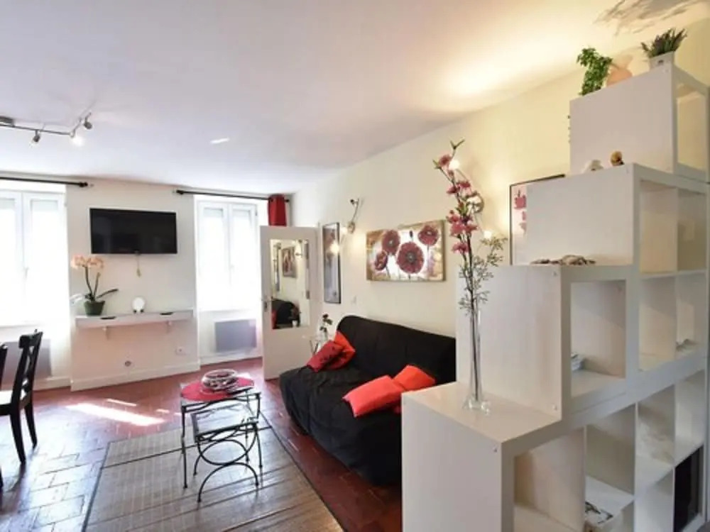 Lovely Apartment in Bayeux With Courtyard & Heating