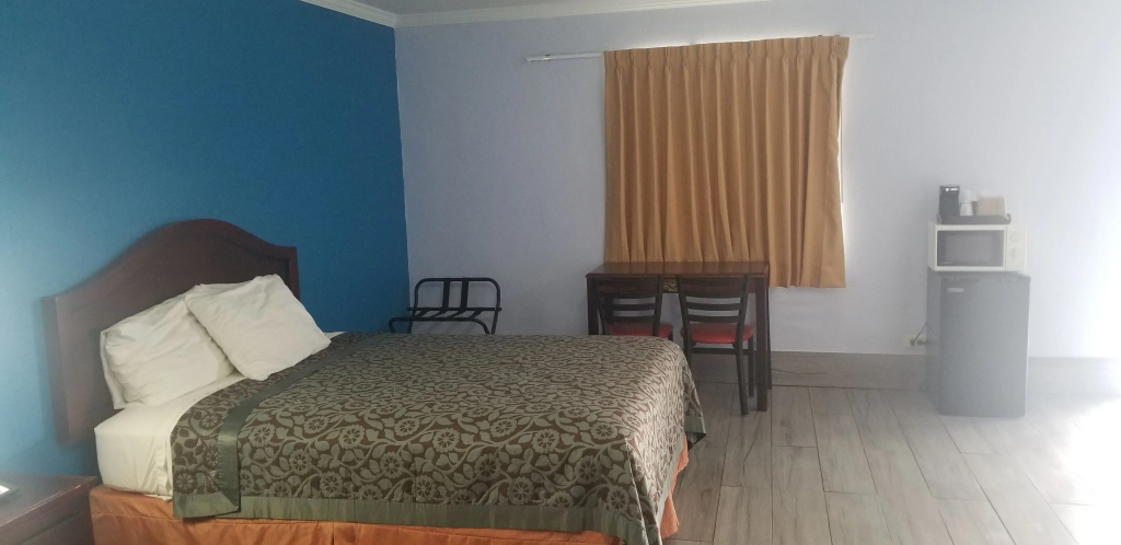 Carrizo Executive Inn