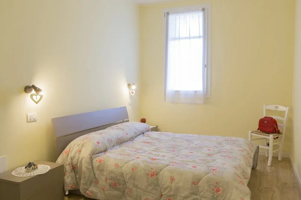 Holiday countryside home with swimming pool, sauna Less than 20km from the sea