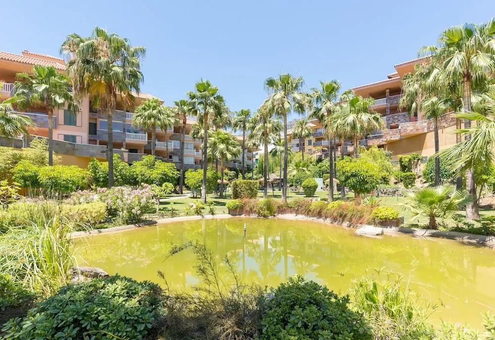 MalagaSuite Higueron Beach&Pool Apartment