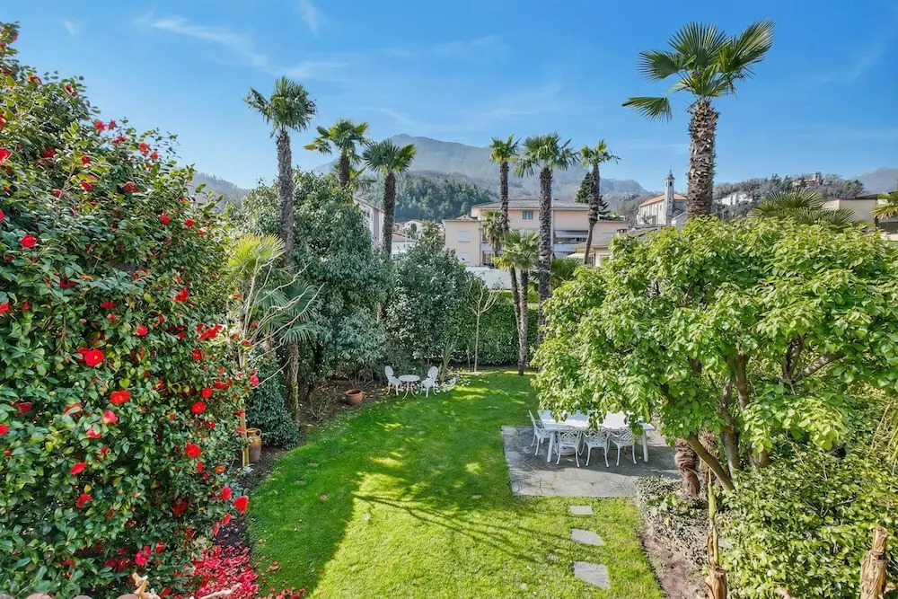 Casa Viola Garden