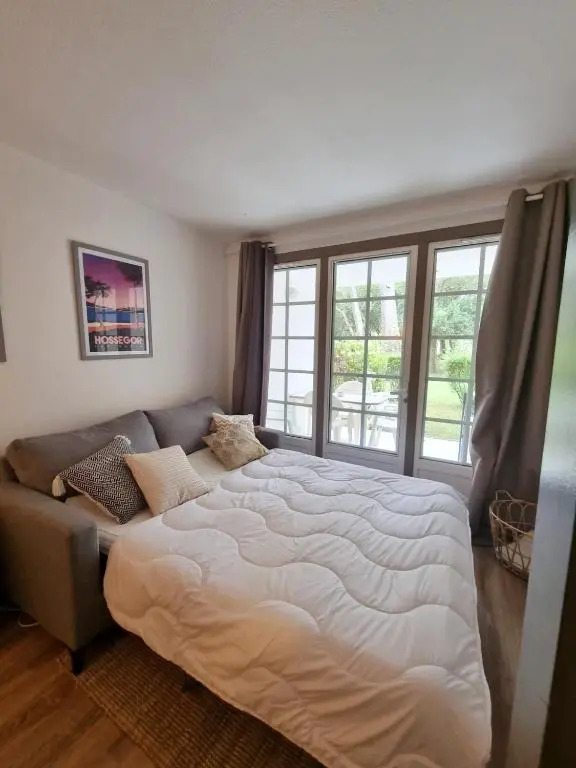 Appartement du Golf Les Bastides piscine et océan