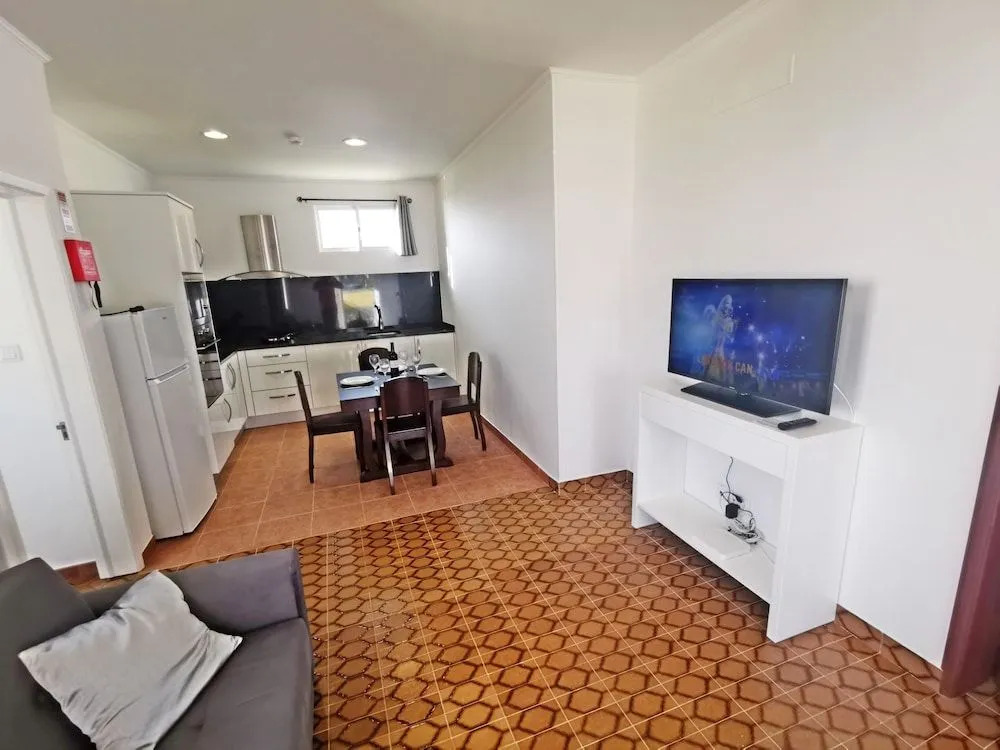 CASA DOS AVÓS Apartments with Pool in Funchal