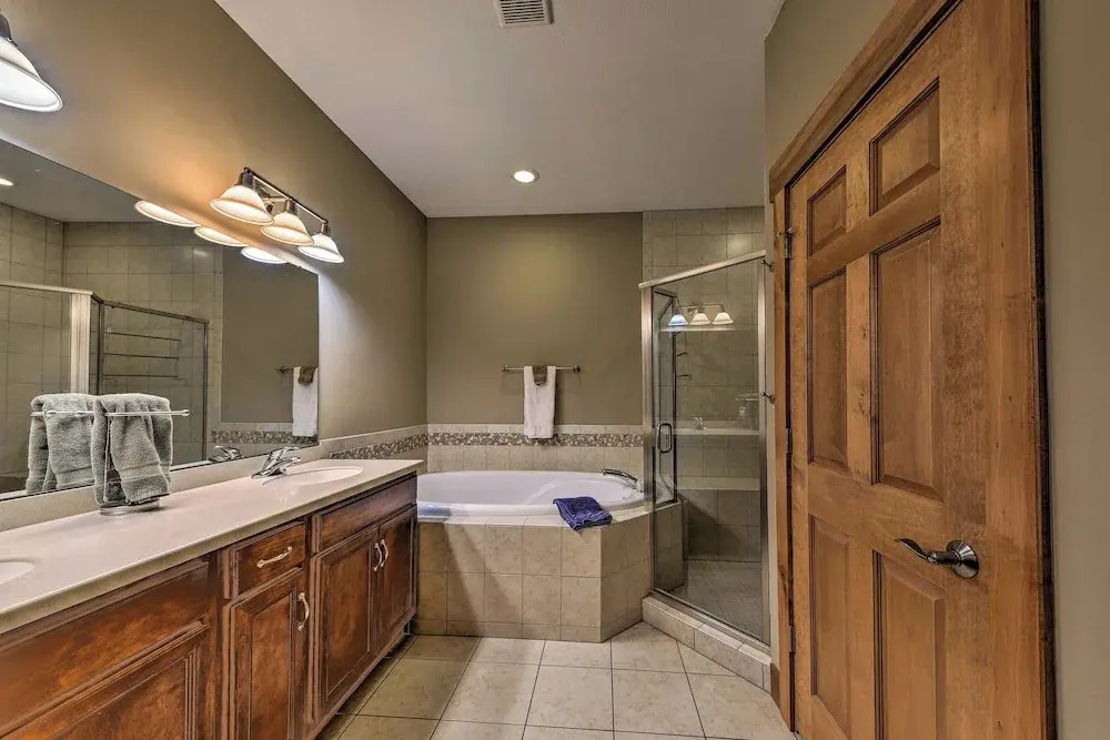Southwind Seven Springs Home on Ski Slopes!