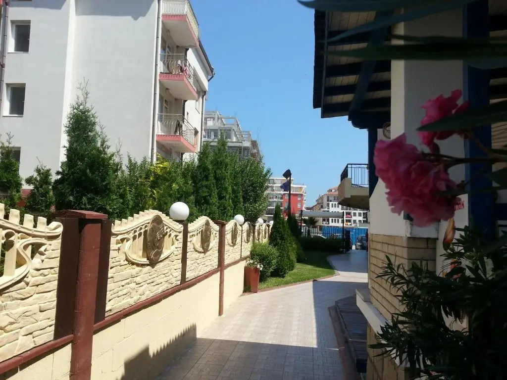 Menada Sea Grace Apartments