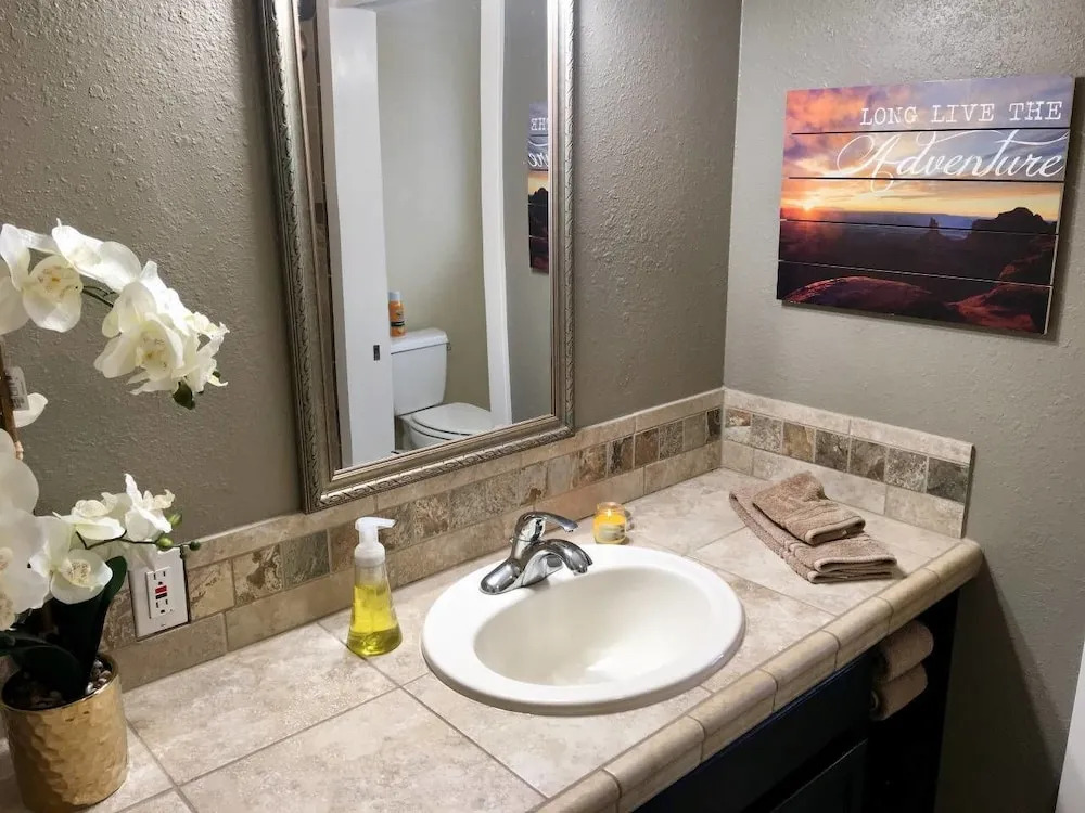 Racing Horse Ranch and Guest House with Golf