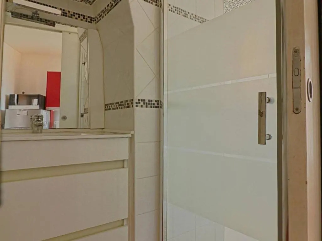 Appartement Ajaccio, 1 pièce, 2 personnes - FR-1-61-473
