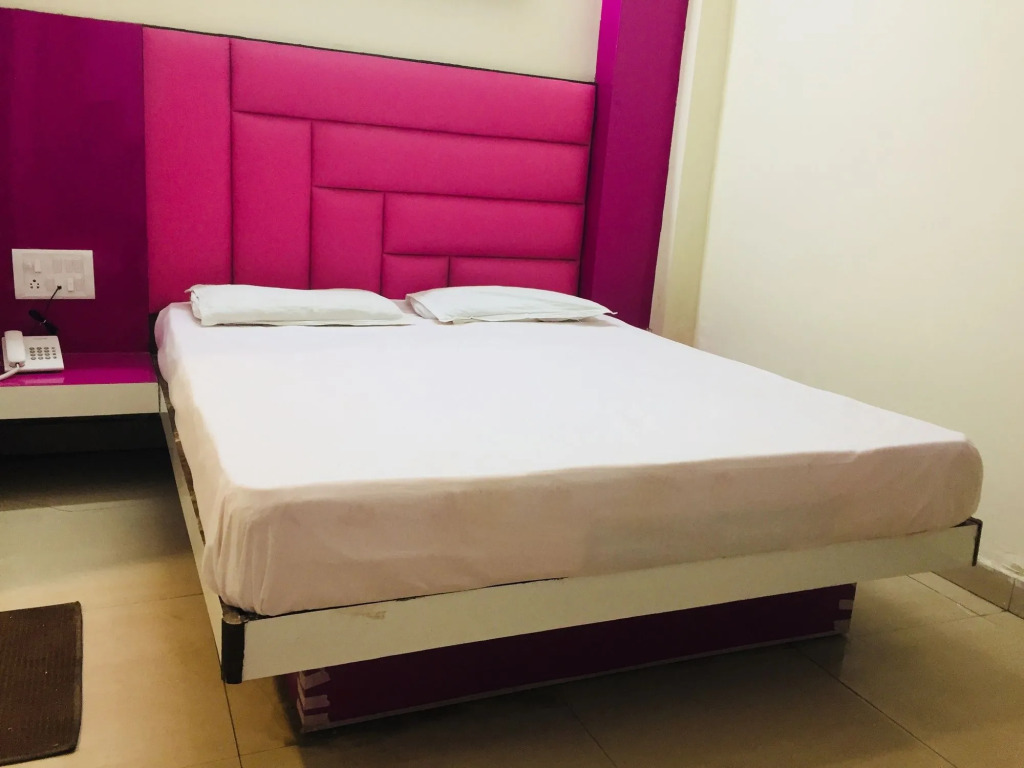 Hotel Tushar Continental
