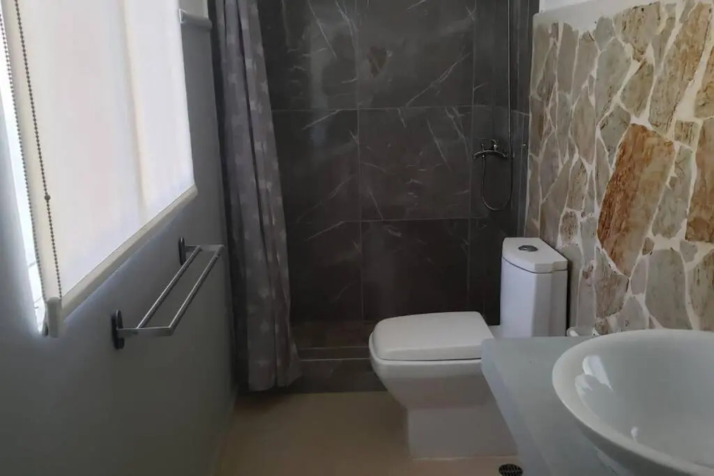 Garden view apartment on Las Ballenas beach