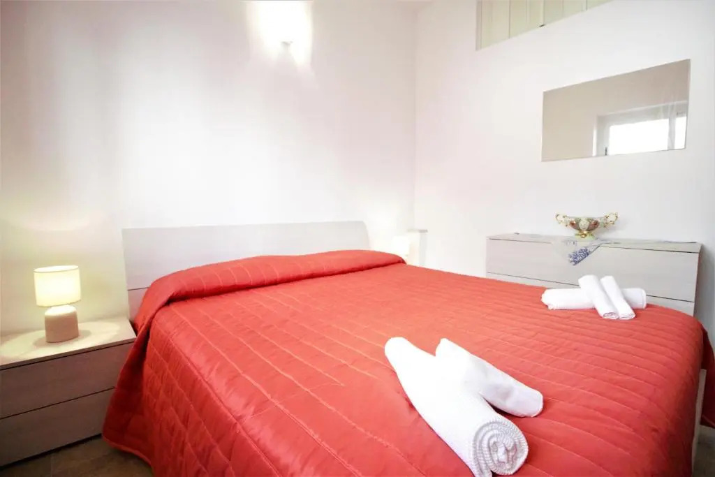 Holidaycasa Sebastiano - Grazioso Bilocale a 150 Mt Dal Mare