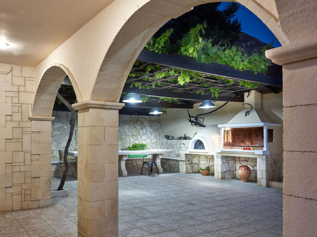 Villa Kanalos - Family Villa with Private Pool & Stunning Views, by ZanteWize