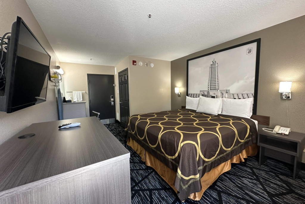 Super 8 by Wyndham Kinder/Coushatta near Casino