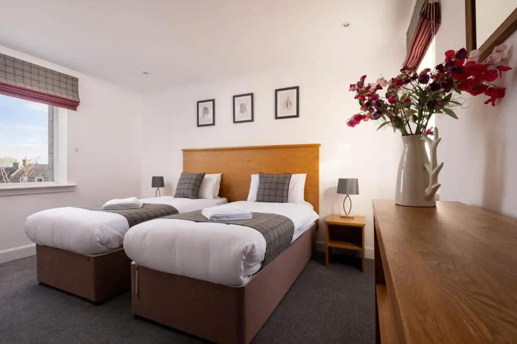 Elderburn Lodges