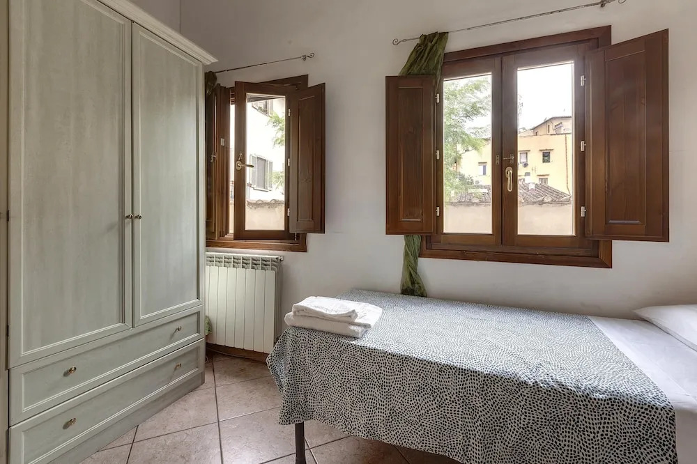 Sapiti 2 G in Firenze
