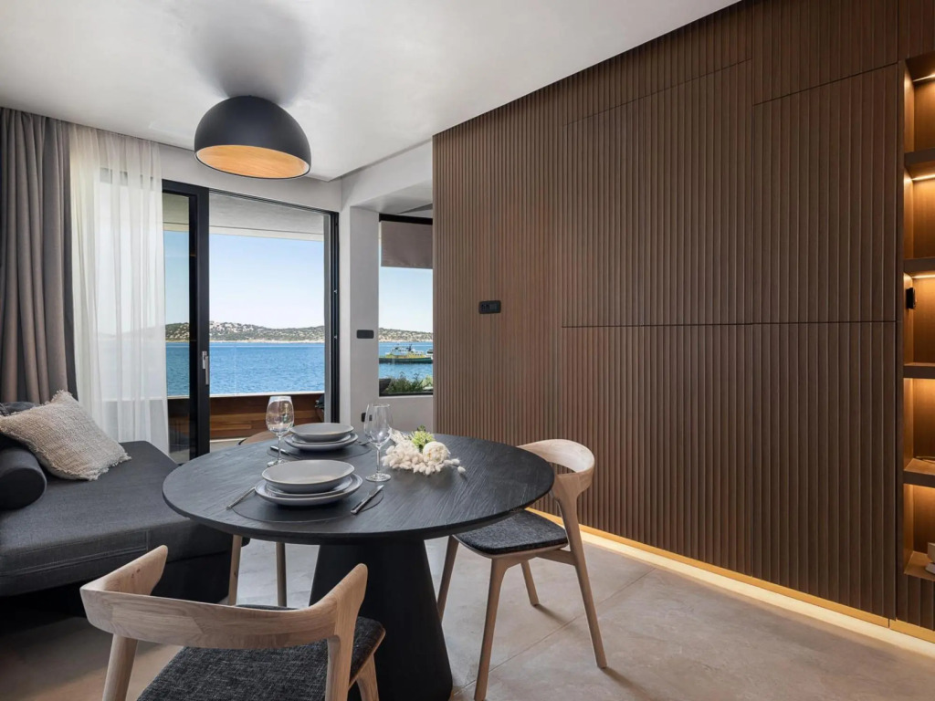 Seannamon Suites Unique Design Sea View Suites next to the beach